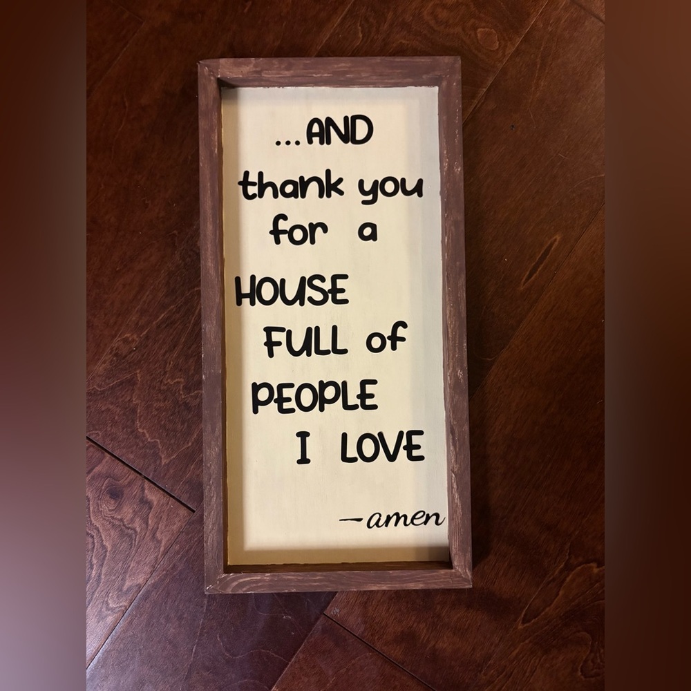 🎄2/$16 Wooden Wall Art